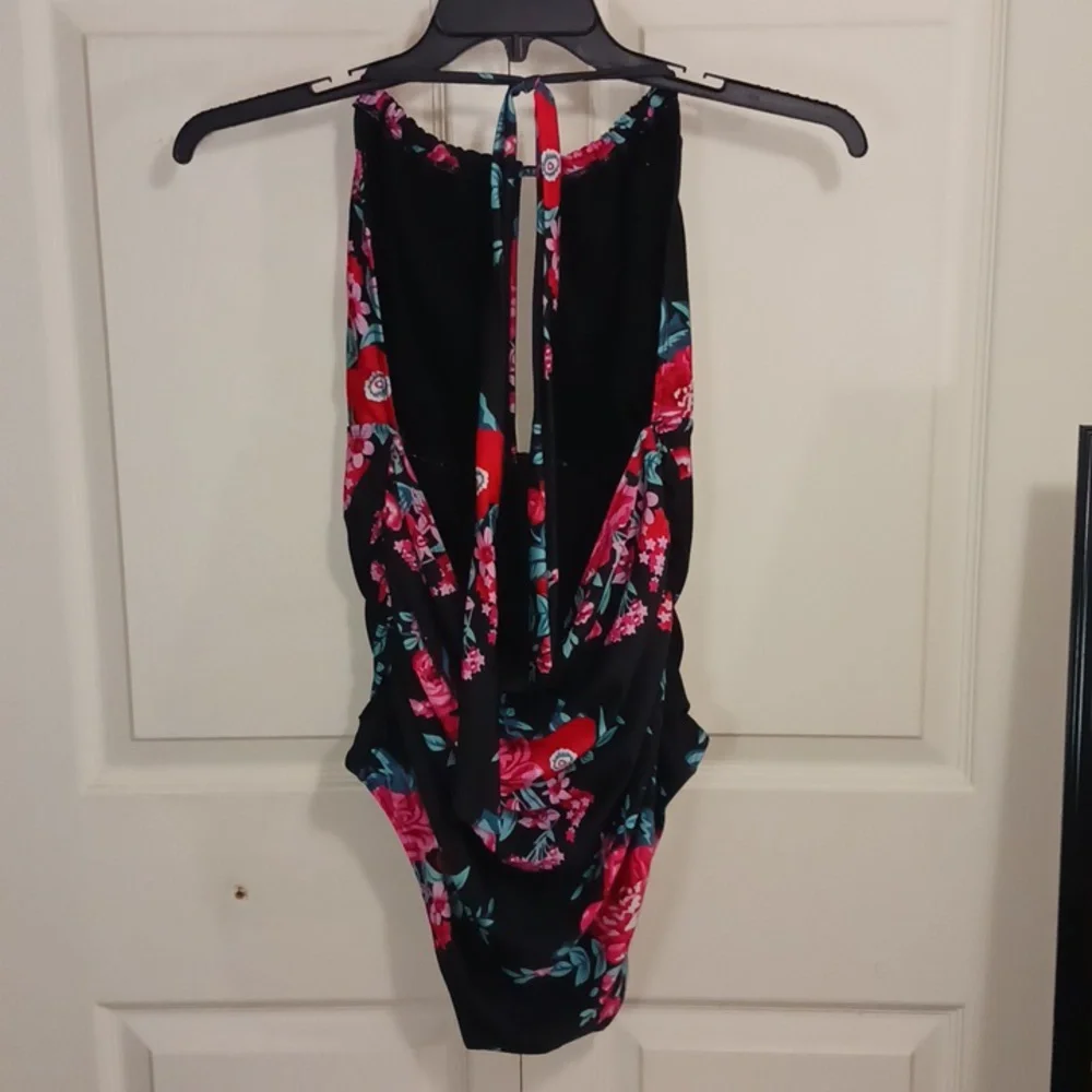 B2Prity one piece monokini halter tummy control swimsuit - XL - black floral - Picture 6 of 11